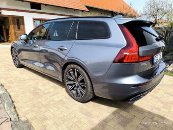 Prodáme Volvo V60 R-Design AWD B6 mildhibrid 183 kw ATM - 6
