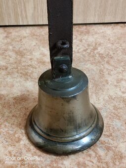 MASIVNI BRONZOVÝ ZVON Z DOB PRVNÍ REPUBLIKY - 6