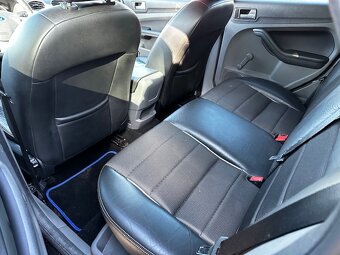 Ford Focus 1.6i 85kw,r.2009, serviska, nová STK - 6