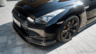 Nissan GT-R - 6