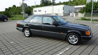 Mercedes - Benz W124 - 6