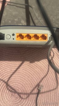 Router TP-Link.Super stav.Cena 400Kč - 6