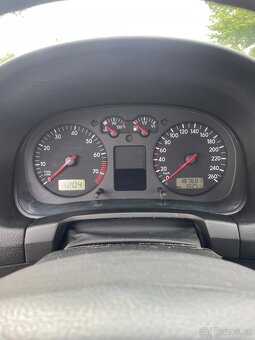 Volkswagen golf 1.6 16v najeto 187 703 km - 6