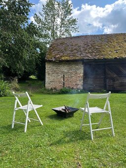 Pozemek se stavbami na okraji vesnice - 6