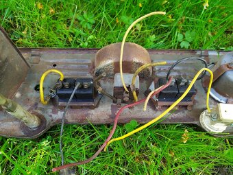 Palubní deska na historickou Škodu Octavia - 6