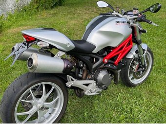 Prodám DUCATI MONSTER 1100 - 6