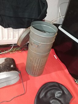 Bajonety, čutora, čepice, ešus, kompas maska atd. - 6