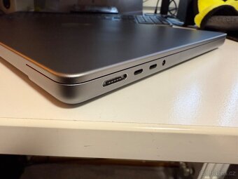 MacBook Pro 14 M1 Pro 10/16 core, 1 TB, 16 GB Ram - 6