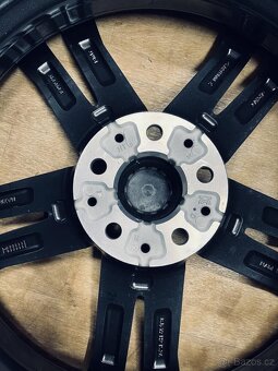 TOP kola BMW 8 G15 R19 M Paket originál - 6