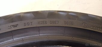 Continental 235/45 R19 99V 1x7mm 1x6mm - 6