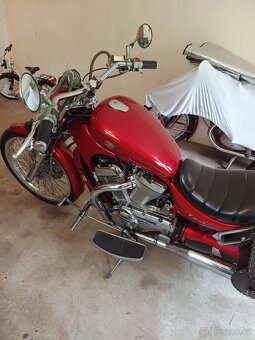 Suzuki Intruder 800 - 6