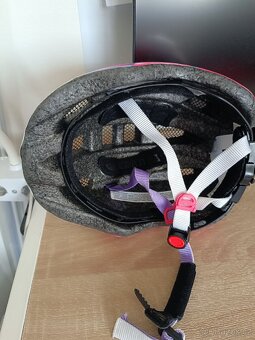 Přilba na kolo UVEX Kid 2, vel. 46-52 cm,pěkná
46-52 cm
- 6