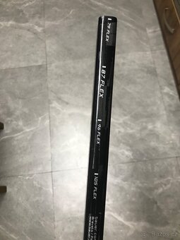 Hokejka bauer twitch 77-87,170cm , p92, levá ruka dole - 6
