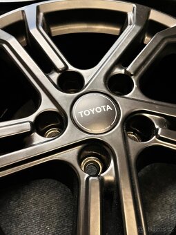 5x114,3 R17 originál Toyota RAV4 - ET 45 - 6