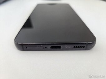 Samsung Galaxy S22 256gb - černý - 6