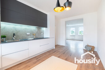 Prodej bytu 2+kk, 55 m² - Nám. Svobody, Znojmo - 6