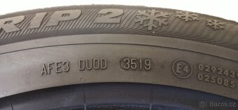 SEMPERIT MASTER - GRIP 2 215/65 R17 99H 4,5 - 5mm - 6