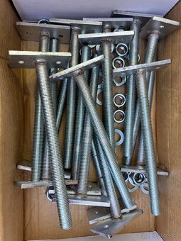 Podvozek 8,0 × 2,55 m pro Tiny House + zakrytování + trny - 6