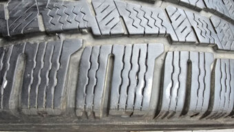 Zimní pneu 225/65/16c Michelin - 6