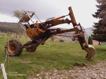 Menzi muck 5000 kráčející bagr - 6