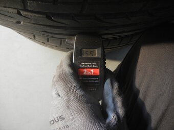 Letní pneu Bridgestone 235/60R18 - 6