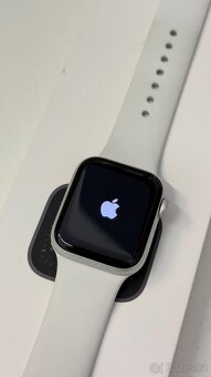Apple Watch SE2 Silver 41mm, krásný stav - 6