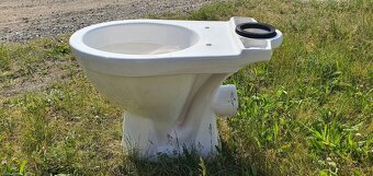 WC záchodová mísa se zadním odpadem - 6