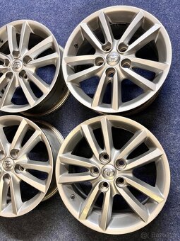 5x114,3 R16 Originál alu Toyota Auris / Avensis - ET 45 - 6