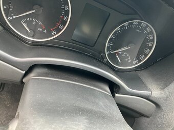 PRODEJ AUTOMOBILU ŠKODA OCTAVIA SPZ 8B5 9021 - 6