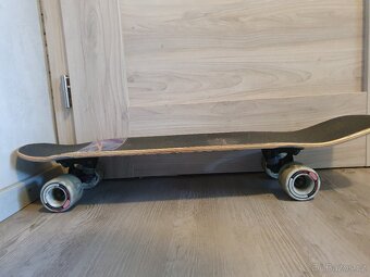 Landyachtz Dinghy Shape 9 Chartreuse - 6
