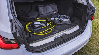 BMW 330e touring xdrive - 6