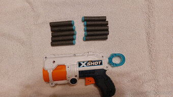 Nerf kuše Zombie strike, luk Nerf Stratobow, pistole X shot. - 6