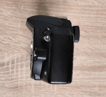 10 MPX ZRCADLOVKA OLYMPUS E-420 BEZ PŘÍSLUŠENSTVÍ - 6