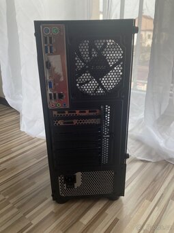Prodám stolní PC + klávesnice a reproduktory - 6