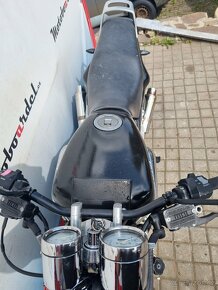 Yamaha FZX 700 - 6