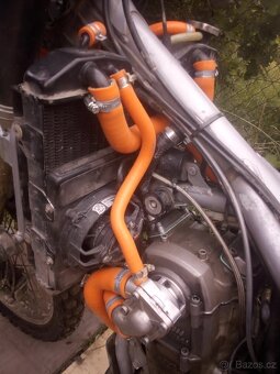 KTM LC4 640 Adventure - 6