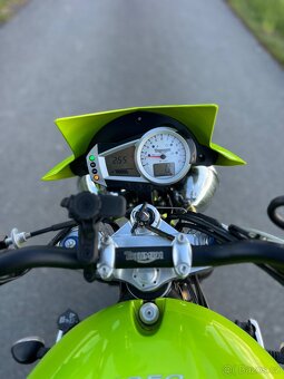 Triumph speed triple 1050 - 6