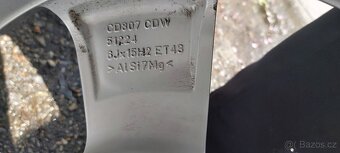 Alu kola 5x100 r15 orig.Škoda s pneu 195/55R15 - 6