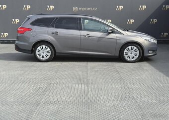 Ford Focus manuál benzín 92 kw 2015 - 6