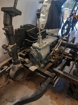 Malotraktor 4x4 domaci výroby - 6