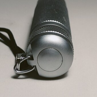 Motorola LED Lenser V2, Kapesní svítilna - 6