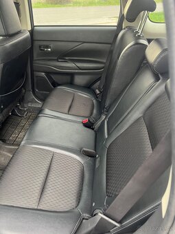 Mitsubishi Outlander 3 2015 2.2d 110kw 7mist 4x4 automat kam - 6