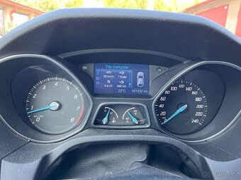 Ford Focus 1.6 CZ Serviska - 6