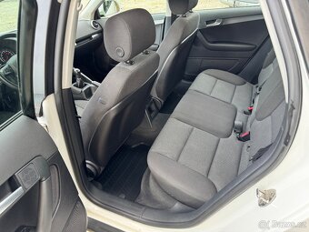 AUDI A3 SPORTBACK 1.4 TSI 92kW 2010 - 6