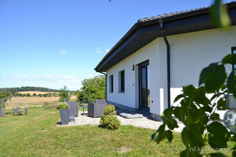 Nízkoenergetický moderní dům, 4+kk, 132 m2, pozemek 1800 m2 - 6