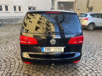 Volkswagen Touran 1.4 Tsi 2011 170tkm tažné panorama - 6