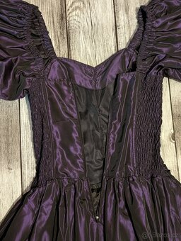 Krásné tmavě fialové historické šaty XS-S - 6