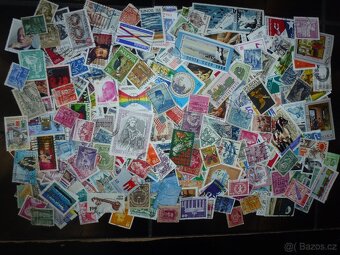 Poštovní známky z celého světa přes 5000 ks - 6