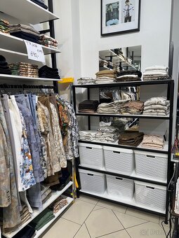 Nábytek do obchodu - 6