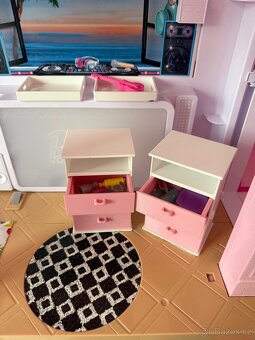 Barbie dům s výtahem, karavan, panenky - 6